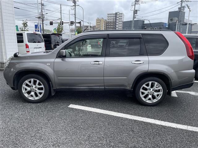 Nissan X-Trail 5
