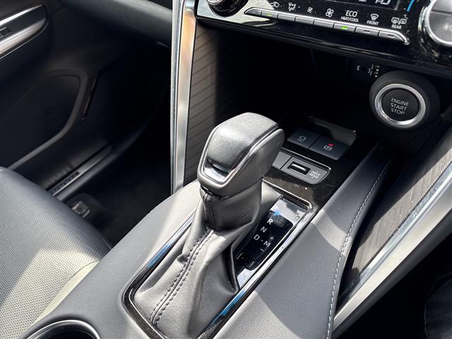 Toyota Harrier 8