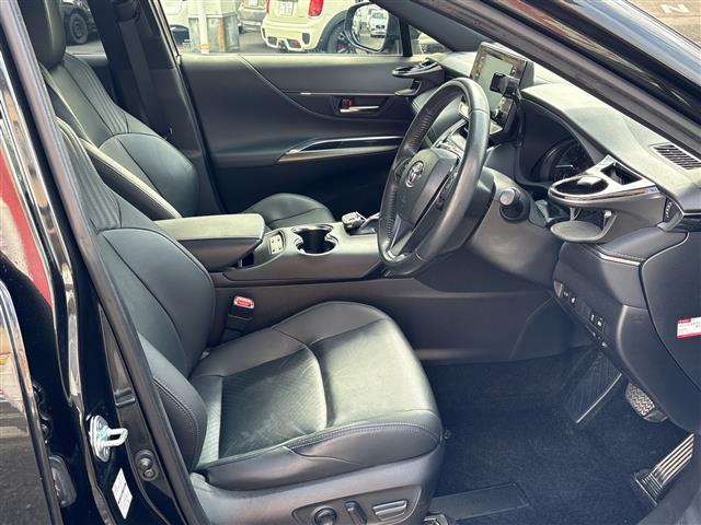 Toyota Harrier 9