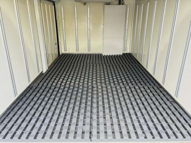 Mazda Bongo Truck 12