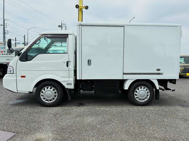 Mazda Bongo Truck 3