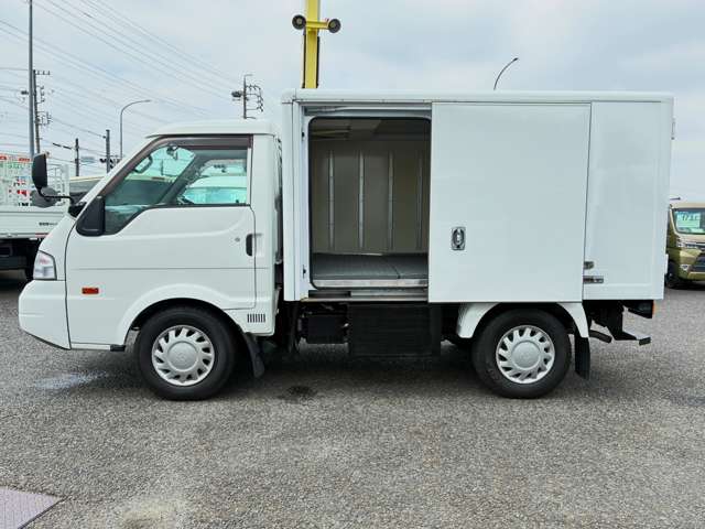 Mazda Bongo Truck 4