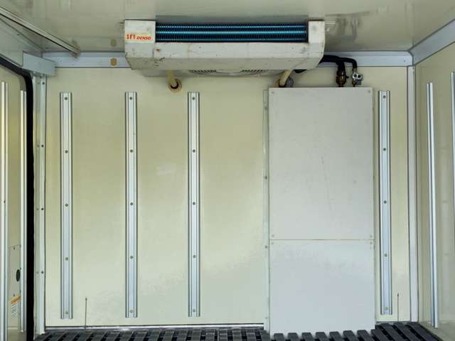 Mazda Bongo Truck 9