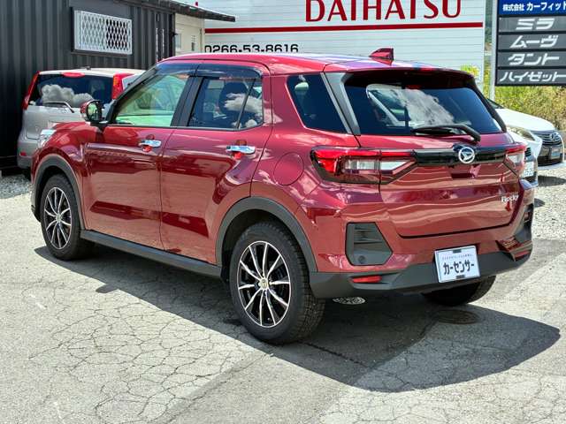 Daihatsu Rocky 8