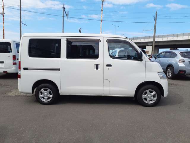 Toyota Town Ace Van 4
