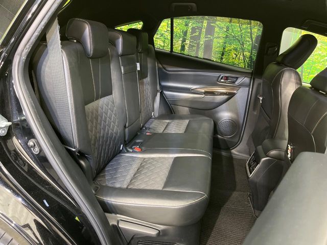 Toyota Harrier 9