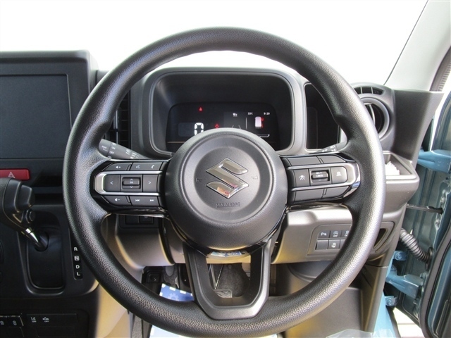 Suzuki Every 12