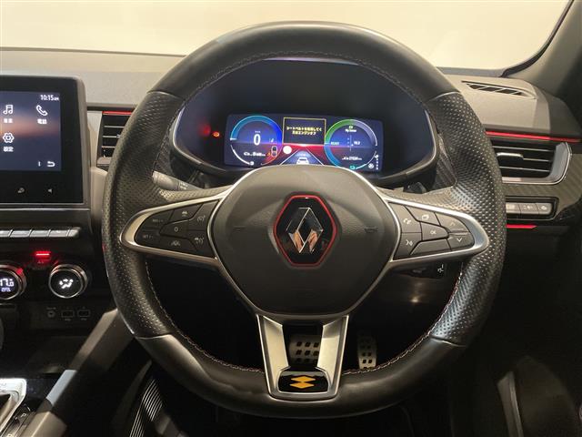 Renault Arkana 8