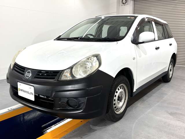 Nissan AD 4