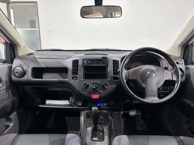 Nissan AD 10