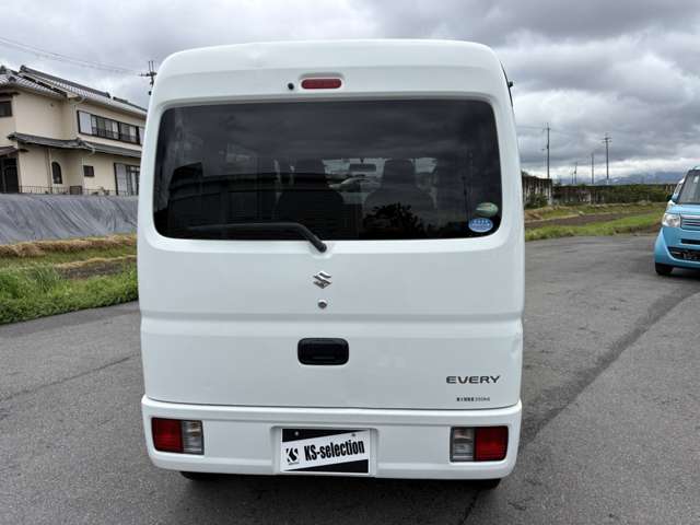 Suzuki Every 12