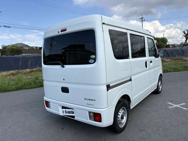 Suzuki Every 12