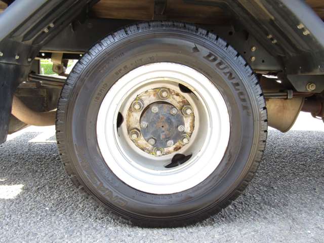 Isuzu Elf 10