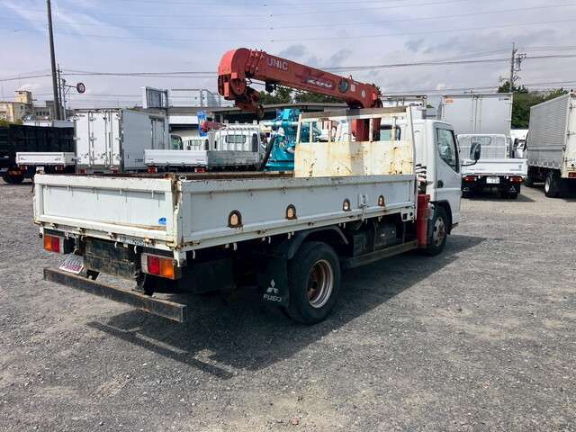 Mitsubishi Fuso Canter 2