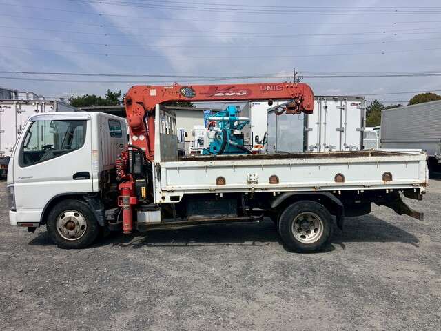 Mitsubishi Fuso Canter 4