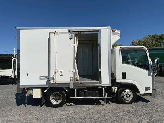 Isuzu Elf 6