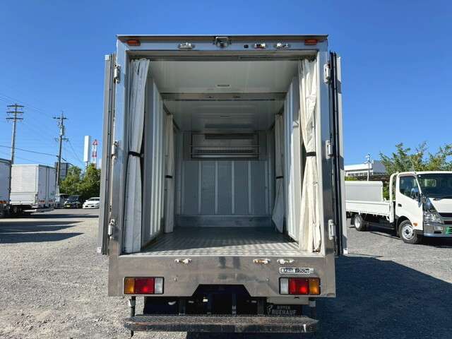 Isuzu Elf 7