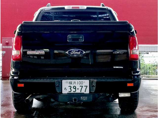 Ford Explorer Sport Trac 11