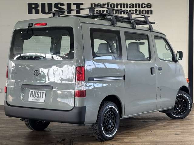 Toyota Town Ace Van 11