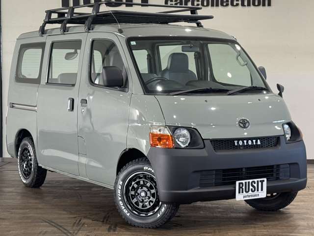 Toyota Town Ace Van 10