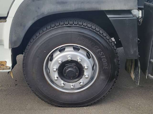 Mitsubishi Fuso Super Great 11