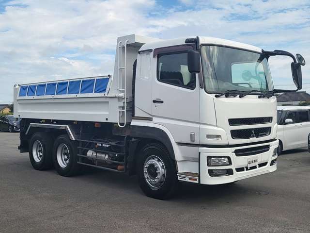 Mitsubishi Fuso Super Great 3