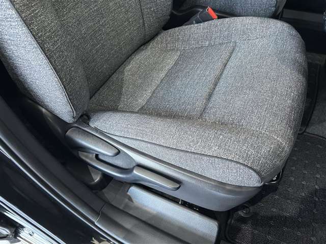 Toyota Sienta 9