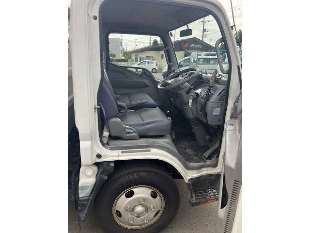 Mitsubishi Fuso Canter 6