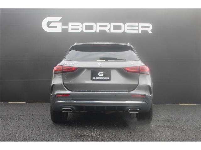Mercedes-Benz GLA-Class 10