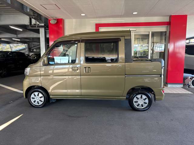 Daihatsu Hijet Deck Van 4