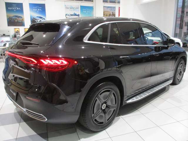 Mercedes-Benz EQE SUV 5