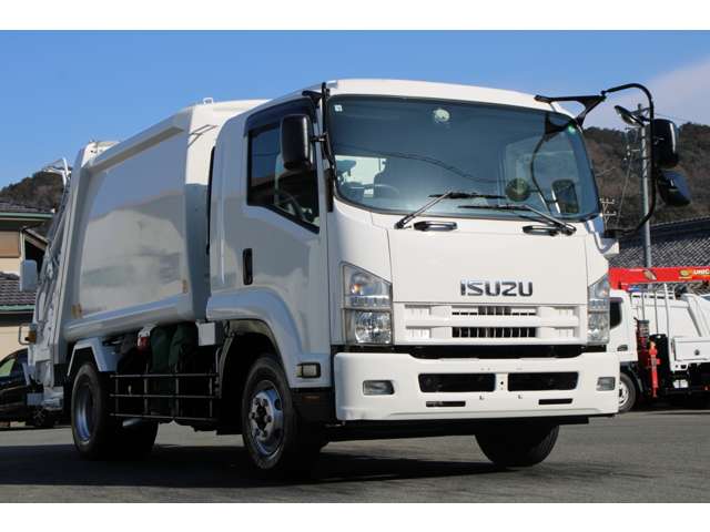 Isuzu Forward 3