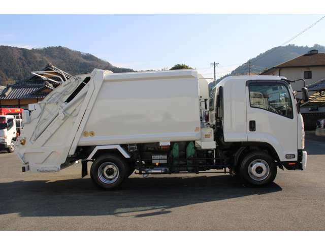 Isuzu Forward 5