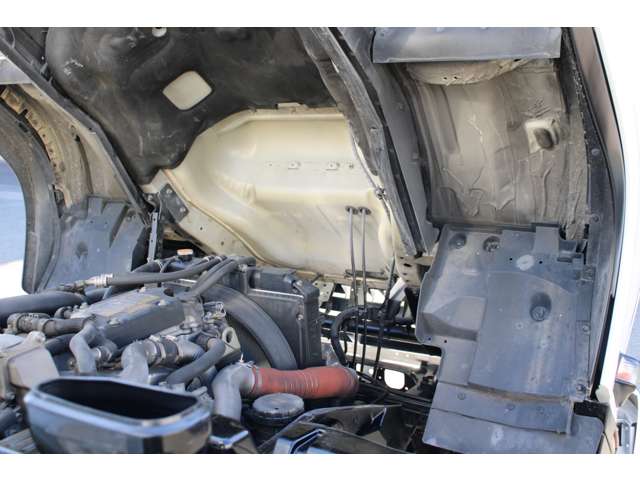 Isuzu Forward 9