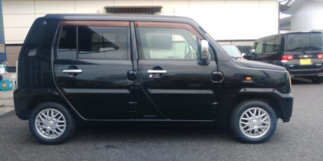 Daihatsu ネイキッド 4