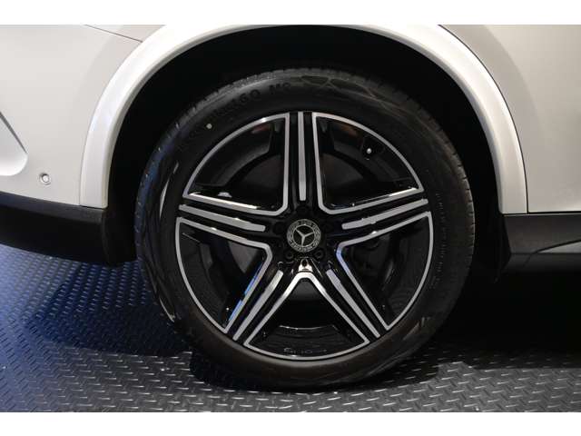 Mercedes-Benz GLC 11