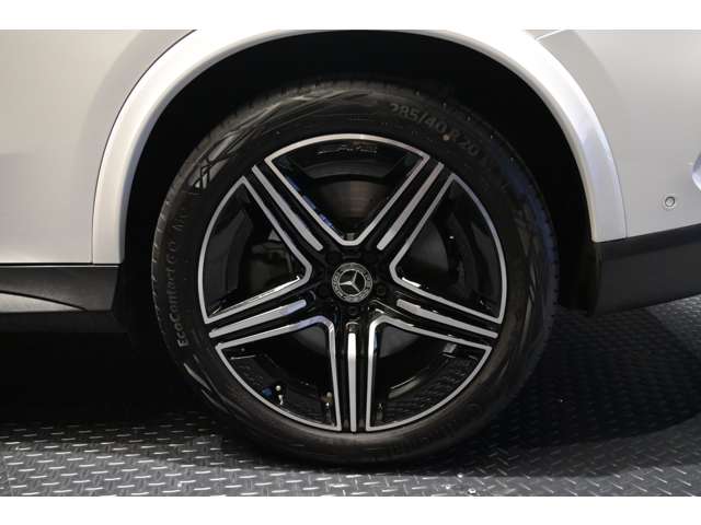 Mercedes-Benz GLC 12