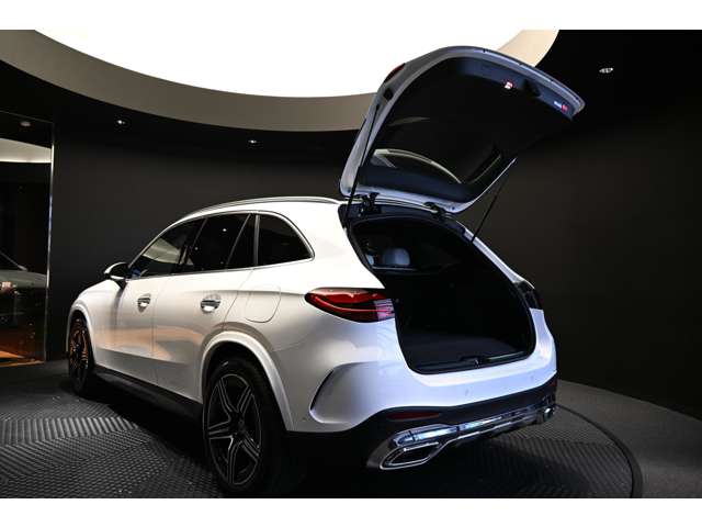 Mercedes-Benz GLC 8
