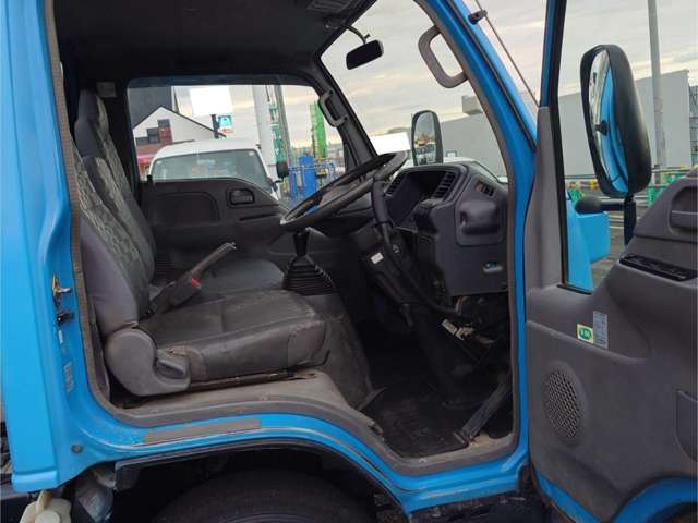 Isuzu Elf 7
