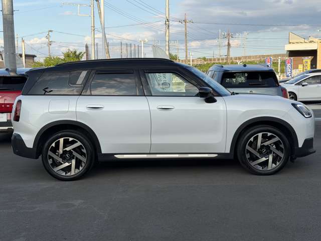 MINI Countryman 4