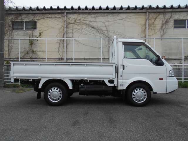 Mazda Bongo Truck 6