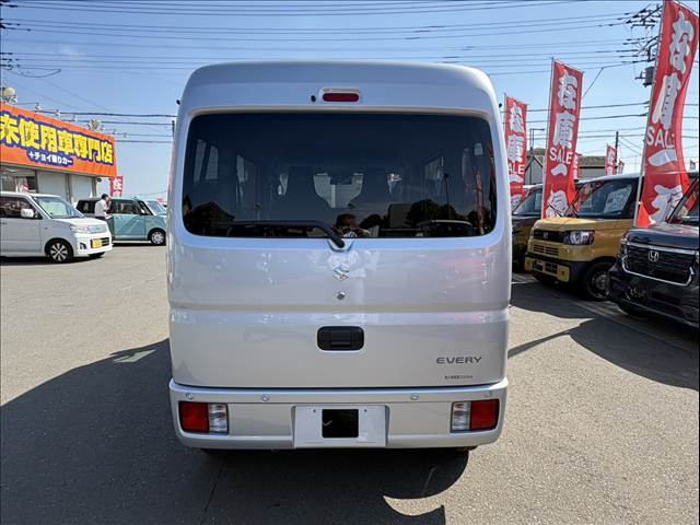 Suzuki Every 12