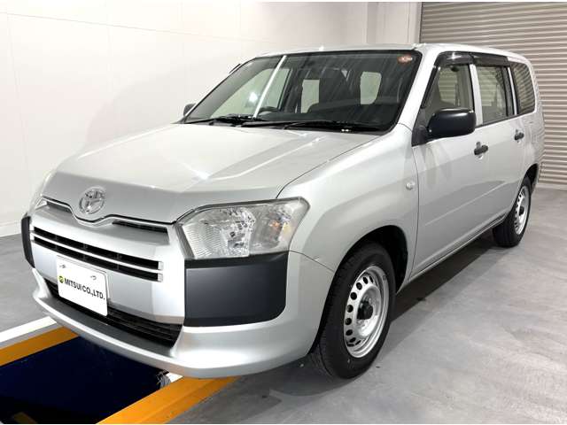 Toyota Succeed Van 4