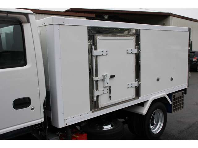 Isuzu Elf 11