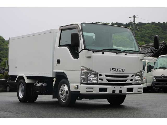 Isuzu Elf 5