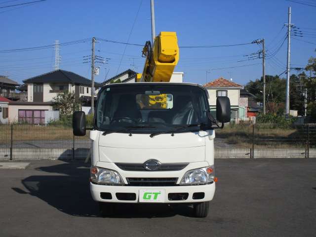 Hino Dutro 7