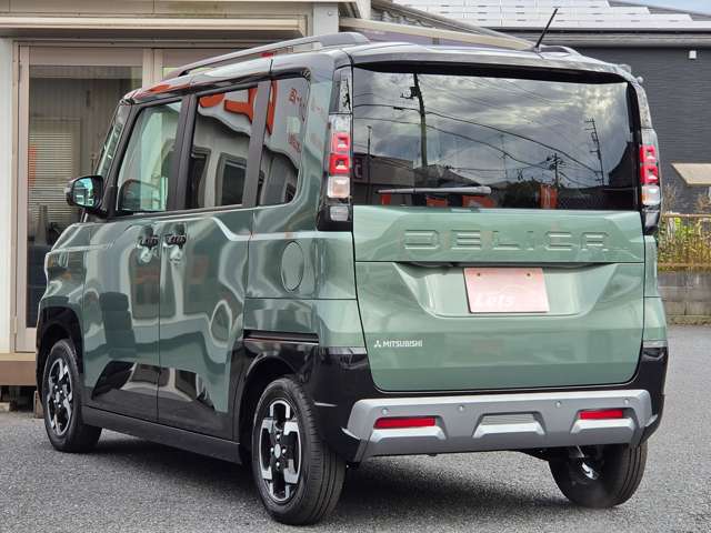 Mitsubishi Delica Mini 8