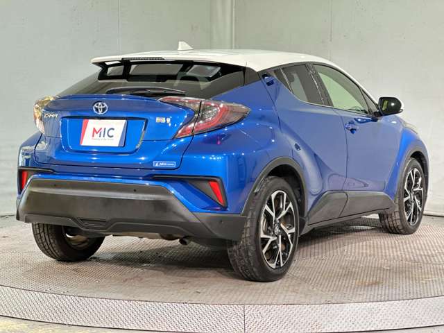 Toyota C-HR 6