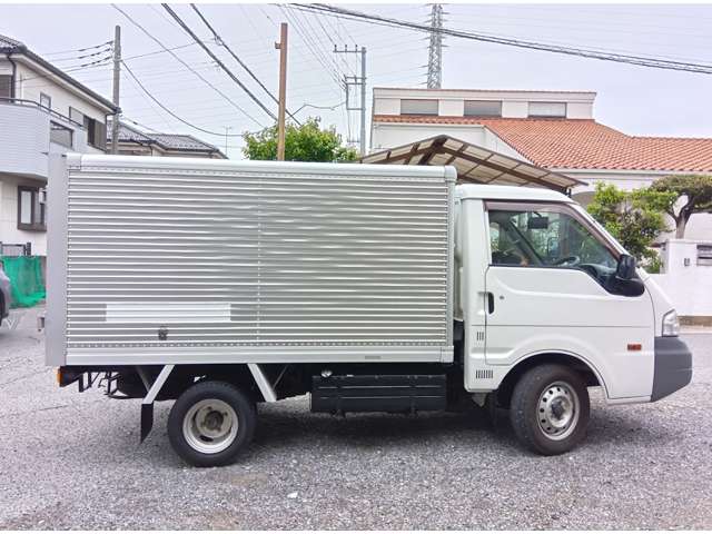 Mazda Bongo Truck 6