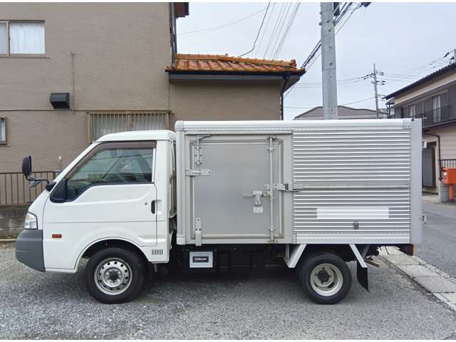 Mazda Bongo Truck 10